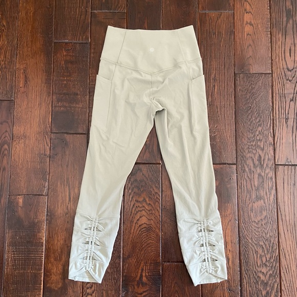 Athleta Salutation Stash Pocket II Cinch 7/8 Tight size S - Picture 7 of 14